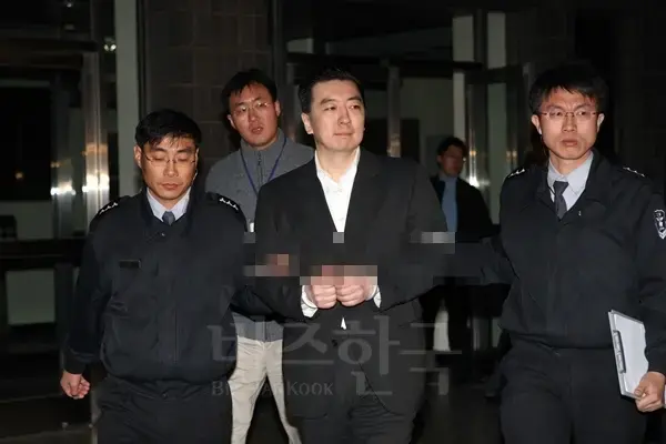 김경준은 2007년 11월 18일 주가조작 및 사기사건으로 구속되었다. 사진=비즈한국DB