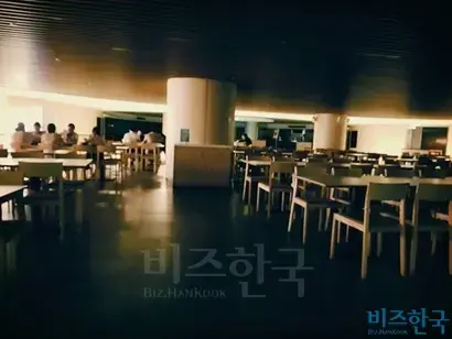 안전을 위해 출입을 삼가달라는 영역이지만 일반적인 식당과 같다. 사진=김태현 기자