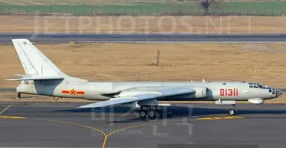 이번 침입에서 발견된 H-6 폭격기. 상해 해군 항공기지에서 발진한 것으로 추정된다. 사진=Jetphotos
