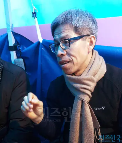 인터뷰는 박근혜정권퇴진 비상국민행동 법률팀장을 맡고 있는 권영국 변호사와 진행됐다. 사진=우종국 기자