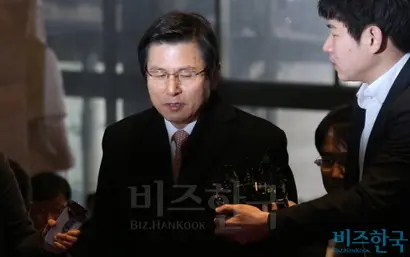 황교안 국무총리 겸 대통령 권한대행이 10일 국회에서 열린 제349회 국회(임시회) 제7차 본회의에 참석하고 있다. 사진=박은숙 기자