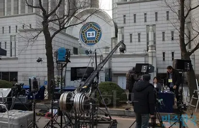 박근혜 전 대통령에 대한 구속전 피의자 심문(영장실질심사)을 앞둔 지난 3월 30일 오전 서초구 서울중앙지방법원 전경. 사진=사진공동취재단