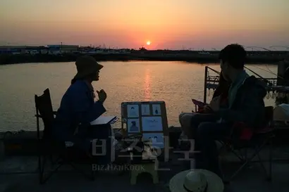 벨롱장엔 초상화를 그려주는 여인도 있었다. 사진=이상은 제공