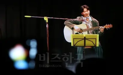 가수 고 김광석. 사진=연합뉴스