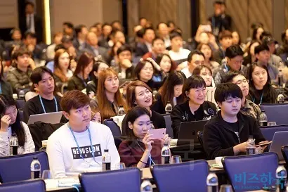 17일 오전 서울 종로구 포시즌스 서울에서 비즈한국 주최 브랜드비즈 컨퍼런스 2017이 개막했다. 사진=임준선 기자