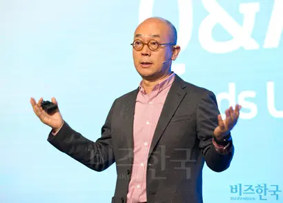 나건 홍익대학교 국제디자인전문대학원 원장이 발표하고 있다. 사진=임준선 기자