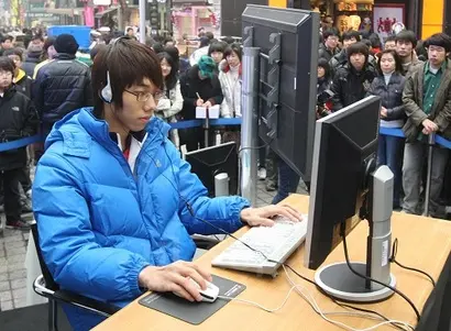 프로토스 물량전의 대명사 도재욱 선수. 사진=연합뉴스