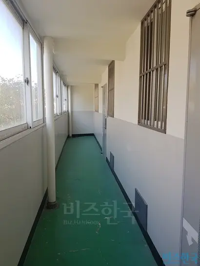 정윤회 씨는 강원도 횡성군 둔내면에 위치한 한 아파트에서 2년간 전세로 살았다. 지난 9월 전세 계약이 만료되자, 같은 동의 다른 아파트를 매입해 이사했다. 사진=유시혁 기자