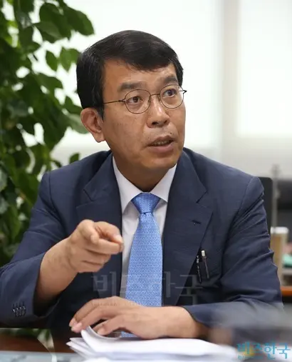북한 귀순병사를 치료 중인 이국종 아주대 교수를 비판한 김종대 정의당 의원. 사진=박은숙 기자