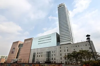신세계백화점이 강남시대를 열며 백화점 본사 직원들도 고속터미널로 이전 입주했다. 사진=연합뉴스