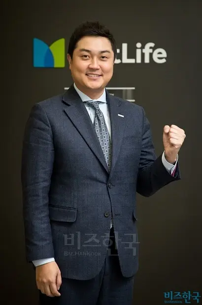 17년 연기 생활을 뒤로하고 재무설계사로서 변신한 여현수 메트라이프생명보험 뉴올림포스 부지점장. 사진=임준선 기자