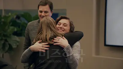 현대자동차의 2018 슈퍼볼 광고는 현란한 기법보다는 묵직한 메시지 전달에 집중했다. 사진=현대자동차 USA 유튜브 캡처