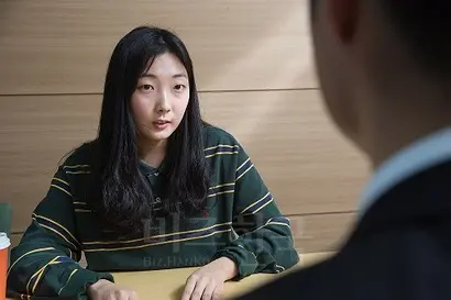 디자이너에게 더 좋은 환경을 제공하지 못해서 미안하다는 신민정 대표. “힘들어도 후회하지 않는다”고 힘주어 말했다. 사진=이종현 기자