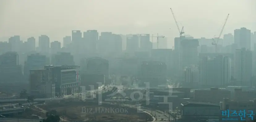 부동산 시장의 불확실성을 즐기는 집단은 누구일까. 지난해 세종특별자치시 건설 현장으로 기사의 특정 내용과 관련 없다. 사진=최준필 기자