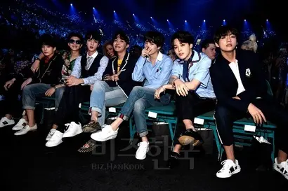 2018 빌보드 뮤직 어워드에 참석한 방탄소년단. 사진=방탄소년단 공식SNS