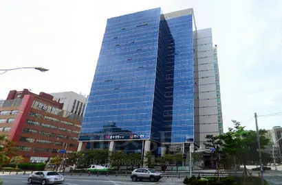 부산시 중구 중앙동에 위치한 한진중공업홀딩스 본사 건물. 사진=네이버지도 캡처