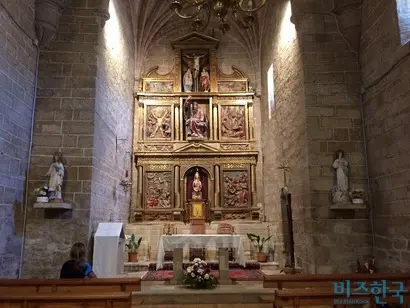 순례 길을 지나다 보이는 크고 작은 마을은 모두 성당을 가지고 있다. 순례자는 성당에 들러 순례 도장을 찍거나 기도를 하면서 휴식을 취한다. 사진=박현광 기자
