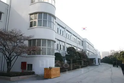 1977년 10월 창설된 국군보안사령부는 12‧12 군사반란을 일으키는데 앞장섰다. 옛 보안사령부 건물. 사진=문화재청