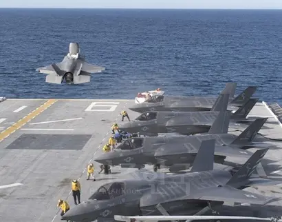 단거리이륙 및 수직착륙 스텔스 전투기인 F-35B를 함상에서 운용하기 위해서는 최소 200m 이상의 활주거리가 필요한 것으로 군사전문가들은 추정하고 있다. 사진=록히드마틴