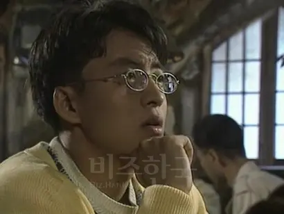영화감독을 꿈꾸는 하석주(배용준). 사진=드라마 캡처