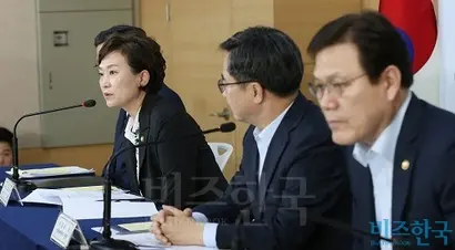 정부는 지난 9월 13일 부동산 안정화 정책을 발표했다. 주택 공급 대책으로 수도권 내 교통여건이 좋고 주택 수요가 많은 지역을 중심으로 신규 공공택지 30곳, 30만 가구를 개발하겠다고 밝혔다. 사진=박정훈 기자