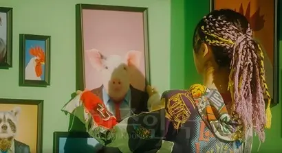 이 옷이 어디 건지 너무 궁금하다. 사진=삐삐 뮤직비디오 캡처