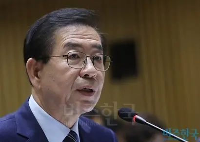지난 10월 서울교통공사 채용비리 관련 국정감사에서 답변하고 있는 박원순 서울시장. 사진=박정훈 기자