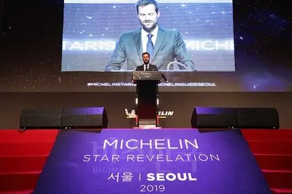 10월 18일 그랜드 인터컨티넨탈 서울 파르나스에서 열린 ‘미쉐린 가이드 서울 2019 발간 및 시상식’. 그웬달 뿔레넥 미쉐린 가이드 인터내셔널 디렉터가 시상에 앞서 인사말을 하고 있다. 사진=박정훈 기자