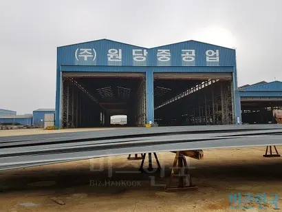 지난 3월 한때 대불국가산업단지 내에서 가장 ‘잘나갔다’는 원당중공업 공장은 멈춰 있었다. 사진=박현광 기자