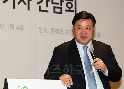 지난해 12월 이명희 신세계 회장과 김범수 카카오 이사회 의장, 서정진 셀트리온 회장, 정창선 중흥건설 회장 등이 차명주식을 허위 신고한 혐의로 국세청과 검찰의 조사를 받아야 했다. 서정진 셀트리온 회장의 지난 1월 기자간담회 모습. 사진=연합뉴스
