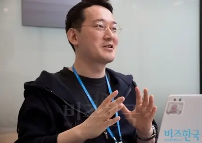 최근 플랫폼 내에 항공과 숙박 카테고리를 갖춰 종합여행플랫폼이 된 마이리얼트립의 이동건 대표. 사진=이종현 기자