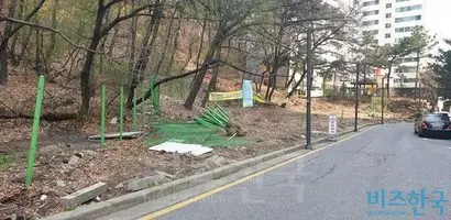 MP그룹 신사옥이 지어지려다 정우현 전 회장 개인명의 사무용 빌딩이 건설될 도곡동 부지. 사진=유시혁 기자
