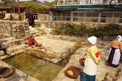 사의재는 다산이 강진에 유배 와서 처음 머문 주막집 골방이다. 다산은 이곳에 ‘사의재(四宜齋)’란 이름을 붙이고 ‘생각과 용모, 언어, 행동 등 4가지를 올바르게 하는 집’이란 뜻을 담았다. 사진=구완회 제공​