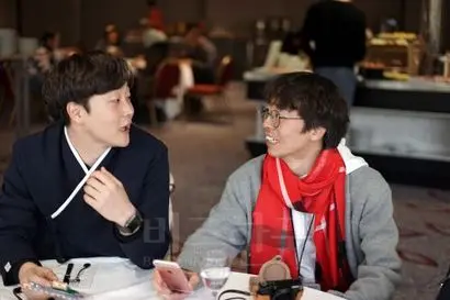 신민철 대구 하빈초등학교 교사, 김상태 서울 과학고등학교 영재개발교육원 교사. 사진=최호섭 제공