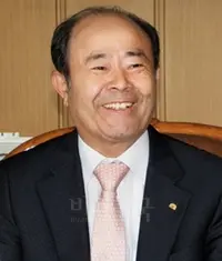 정창선 중흥건설그룹 회장. 사진=중흥건설 홈페이지
