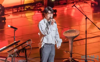 진행을 맡은 더빙 크리에이터 유준호는 특유의 입담으로 공연을 한층 풍성하게 만들었다. 사진=최준필 기자