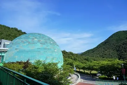 둥근 돔이 인상적인 스페이스센터. 사진=구완회 제공