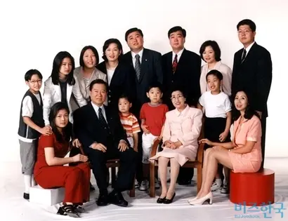 고 김대중 전 대통령이 1997년 11월에 찍은 가족사진. 사진=비즈한국DB