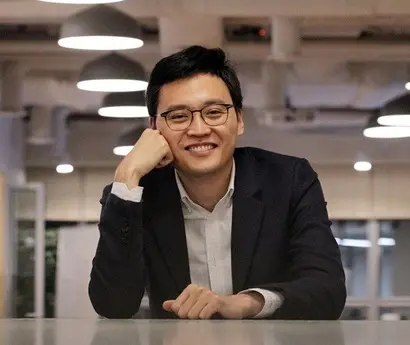이승건 대표는 비바리퍼블리카 창업 후 빠른 속도로 국내 핀테크 업체 최초의 유니콘 기업으로 키워냈다. 사진= 이승건 대표 페이스북