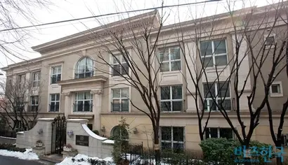 유엔빌리지 내에 위치한 고급 빌라 헤렌하우스. 사진=비즈한국DB