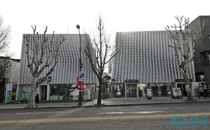 오청 쿠드 대표가 소유한 쌍둥이빌딩. 사진=고성준 기자