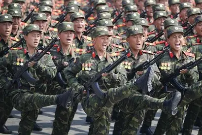 북한은 세계에서 손꼽는 군사력을 자랑하며 핵을 포함한 대량살상무기도 다수 보유해, 만약 내전이 발생하면 그 피해는 상상을 초월할 수 있다. 사진=KCNA