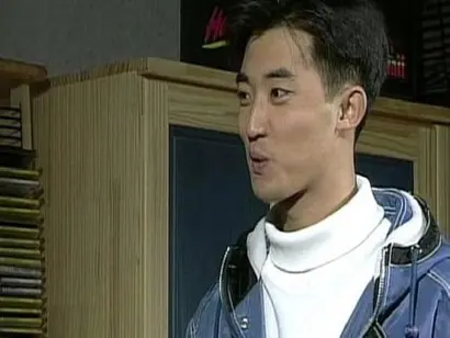 김혜수와 실제로 한 살 차이였던 안재욱이 해순의 조카 민수로 출연했다. 극중에서도 몇 살 차이나지 않는 설정이긴 했지만 이들의 이모-조카 ‘케미’도 건우-해순 커플 못지않은 재미가 있었다. 안재욱은 ‘짝’에 출연하다 ‘별은 내 가슴에’로 일약 스타가 된다. 사진=MBC 홈페이지