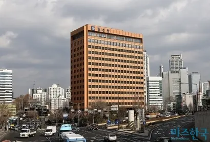 종근당과 JW중외제약 등 국내 몇몇 제약사도 다발성 골수종 신약 개발에 뛰어들었다. 서울 서대문구에 위치한 종근당 본사. 사진=고성준 기자