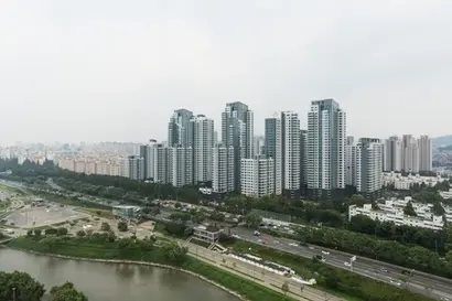 대림산업이 시공한 서울 서초구 반포동 ‘아크로리버파크’​ 전경. 사진=대림산업 제공