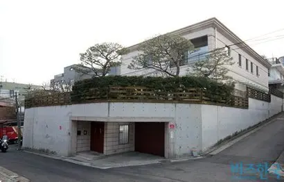신춘호 농심그룹 회장이 신현주 농심기획 부회장에게 증여한 한남동 단독주택. 사진=이종현 기자
