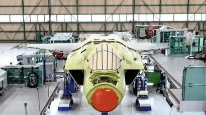 조립 중인 KF-X 시제기. 사진=한국항공우주산업 제공