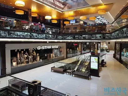 평소 수많은 인파가 몰리는 쇼핑몰인 몰 오브 베를린에도 인적이 끊겼다. 사진=박진영 제공