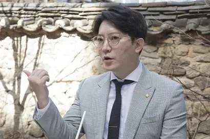 가맹점주 선별기준을 확립하는 것도 숙제였다. ​이원준 대표는 “고객 정보를 빼돌리기 위해 가맹 계약을 맺는 이들이 많았다. 증거 확보 후 가차 없이 법으로 대응했다. 불순한 동기로 가맹을 요청하는 사람들은 꽤 준 것 같다”​고 말했다. 사진=이종현 기자