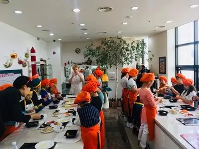 다문화박물관에는 음악과 음식, 의상을 직접 체험할 수 있는 체험관과 공연장이 있다. 사진=다문화박물관 페이스북